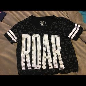 2 T-shirt 2pairs of jeans one dress 1 long sleeve